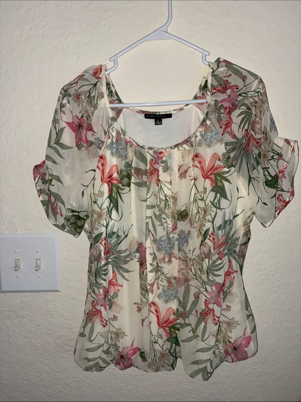 Sara Michelle Cream Floral Short Sleeve Scoop Blouse with Pink & Green Print